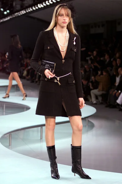 Look 15